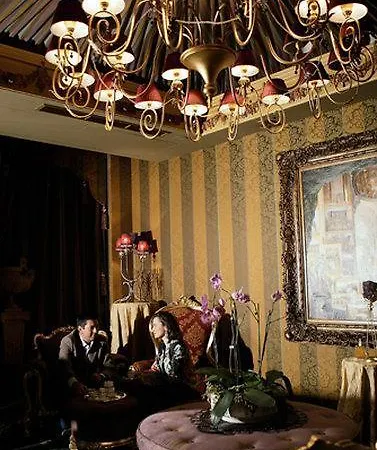 La Royale מלון 4*