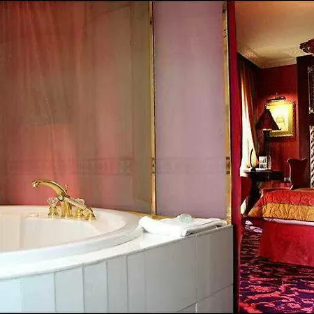 מלון La Royale 4*