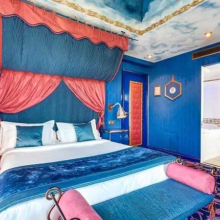 ラ ロイヤル ホテル