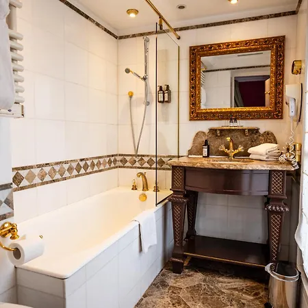 La Royale Otel Paris