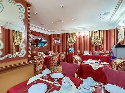 La Royale Hotel 4*
