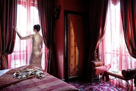 La Royale Otel Paris