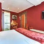 Hotel La Royale 4*
