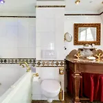 La Royale Hotel 4*