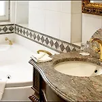 Hotel La Royale 4*