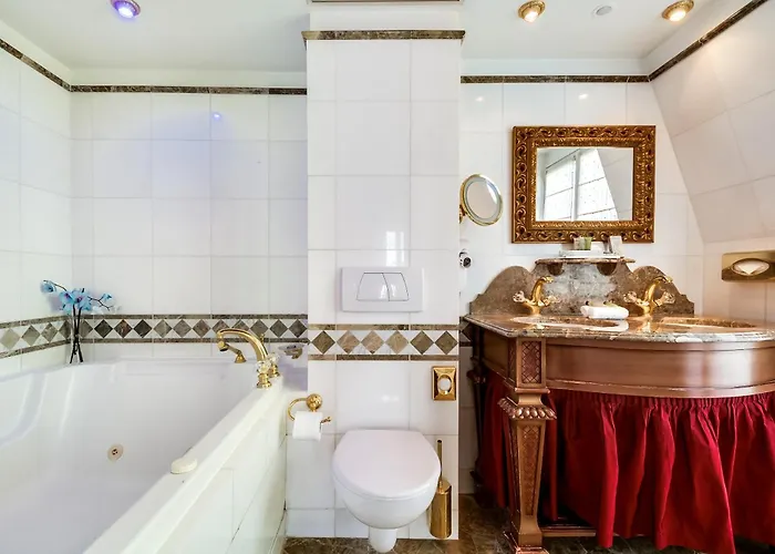 La Royale Hotel 4*